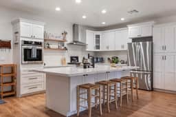 * Luxury Oasis Compound with Hot Tub + 3 Homes! *