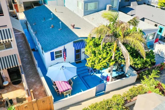 Beach House | 150ft from beach & 3 parking spots!