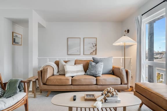 Blocks to the shore w/ Central AC, King Beds & BBQ